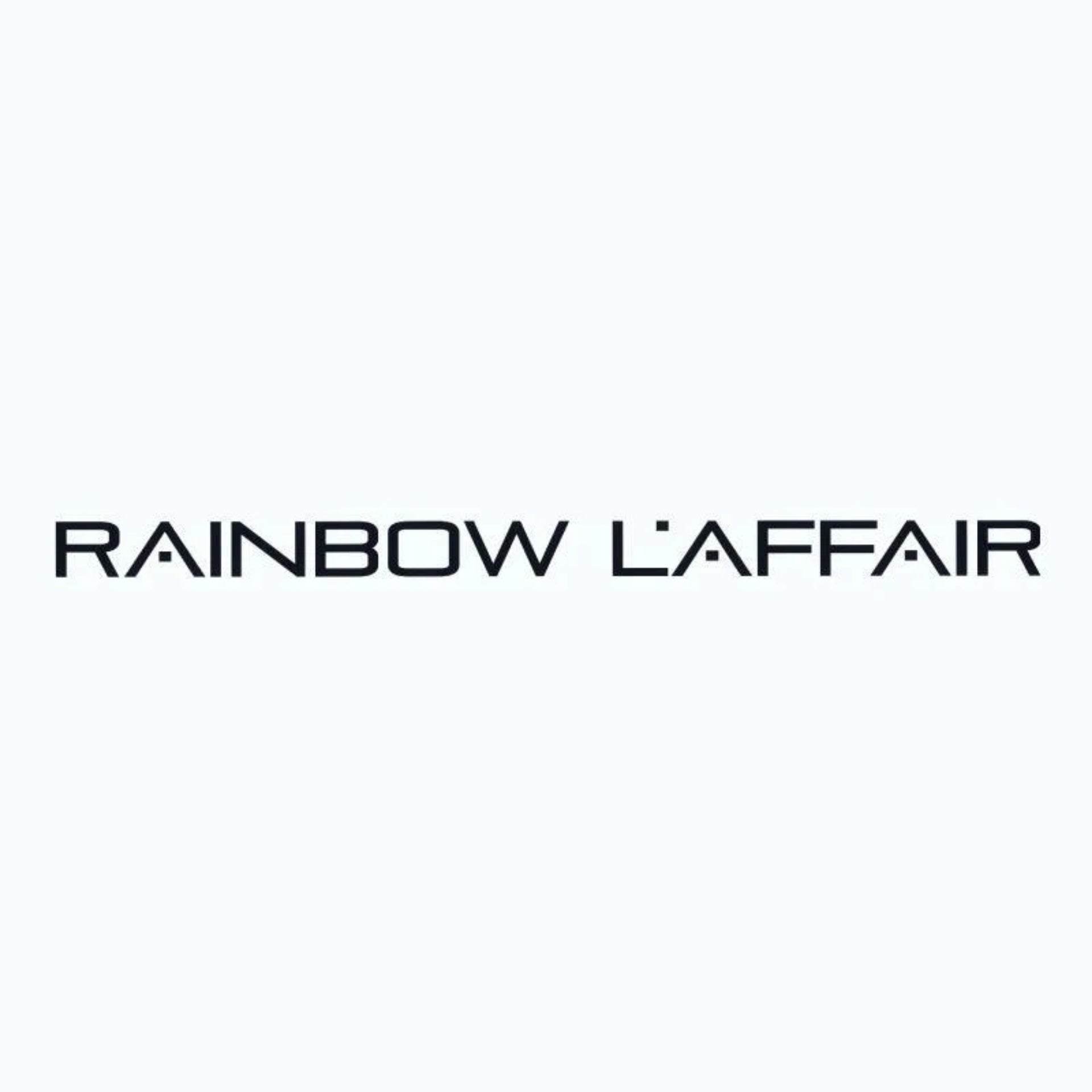 RAINBOW L'AFFAIR 是一個專注於「多效合一」護理的韓國專業面膜品牌，隸屬於韓國 Rainbow 化妝品公司。該品牌最著名的標誌性設計是其 「三部曲 (3-Step)」面膜，將潔面、精華與面膜整合在同一個包裝中，非常適合旅行或深層保養。